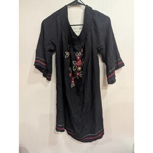 Gorgeous black short sleeve peasant style shirt by Rockin' C Western Wear, Small